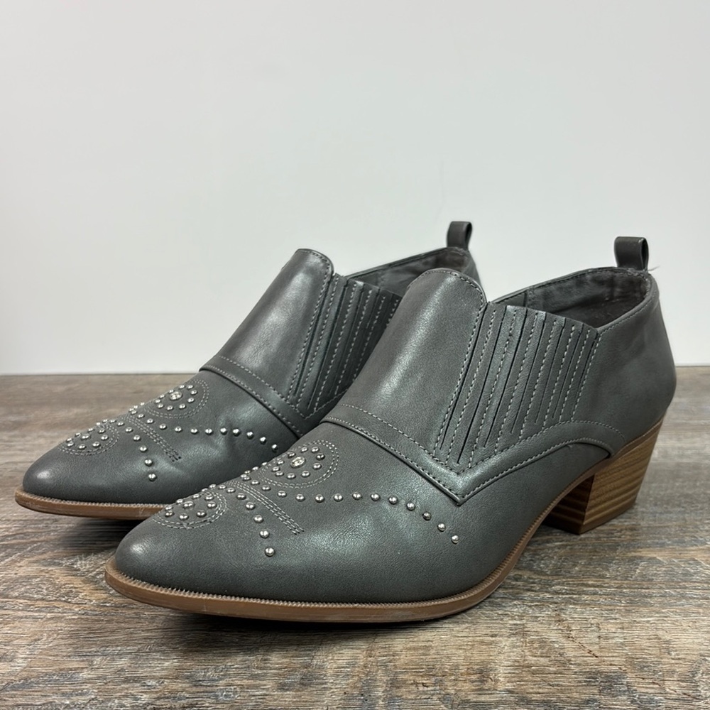 Circus By Sam Edelman HELENA Studded Pull On Faux Leather Western Booties Size 8